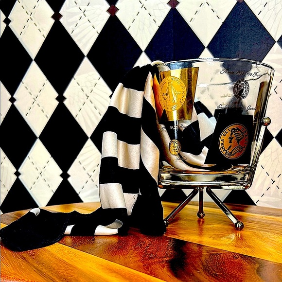 Vintage MCM Cera Glass Ice Bucket with Stand– Gold/Black Coin Design - Picture 3 of 17